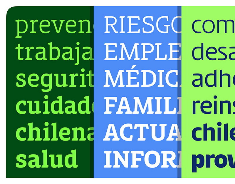 Рената Литвинова вызвала споры новым фото с куклой в золотом платье